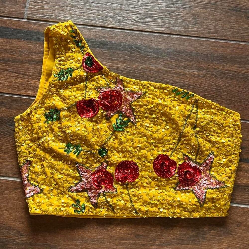Nasty Gal sequin cherry top - Picture 2 of 8